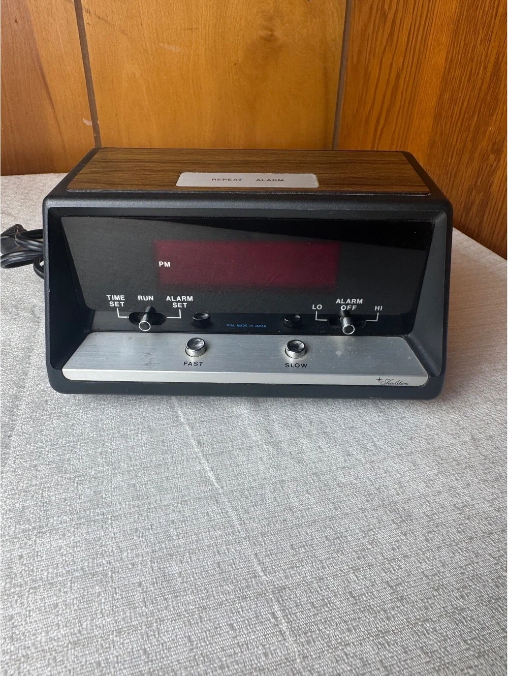 Vintage Sears Tradition Digital Alarm Clock Model 7196 Faux Wood LED Japan